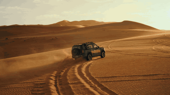 JETOUR dune climb motion visual
